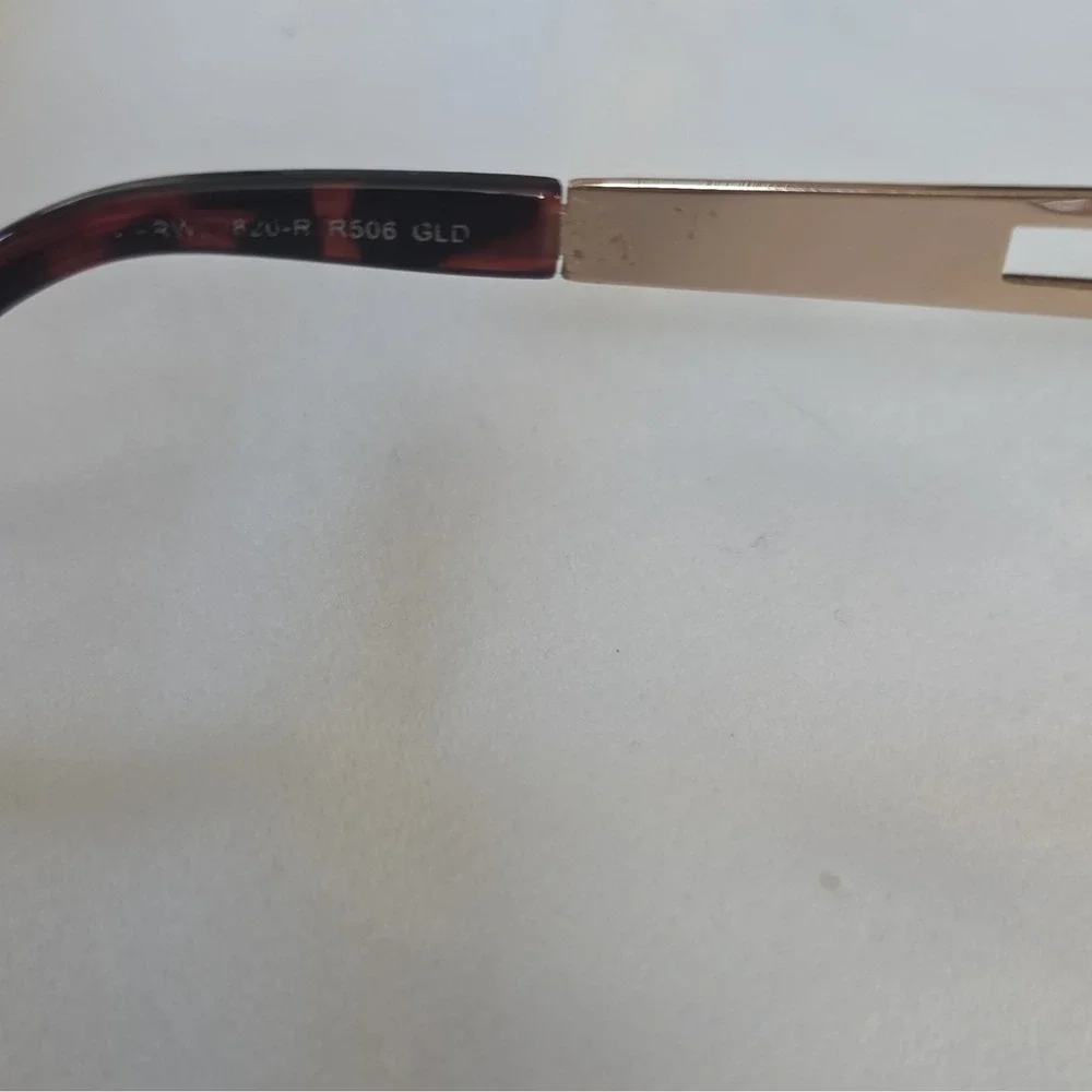 Rocawear Aviator Gold Frame Brown Gradient Lens Sunglasses 820-R R506 GLD